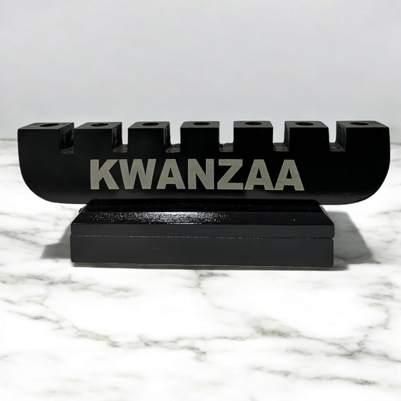 Kwanzaa Set - Picture 2 of 6